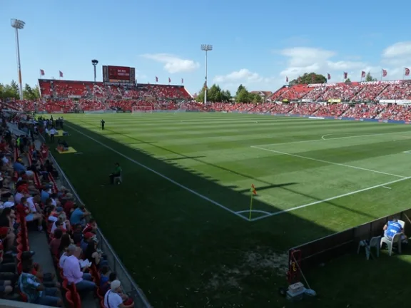 Coopers Stadium stadium