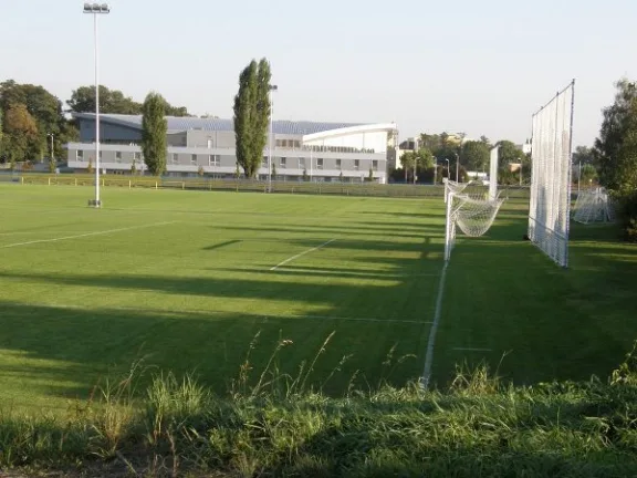 Víceúcelová sportovní hala Fotbalové hřiště stadium