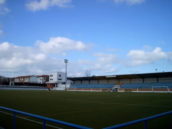 Campo De Fútbol Municipal De Bezana stadium