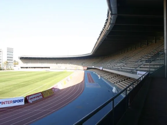 Estadio Municipal de Chapín stadium