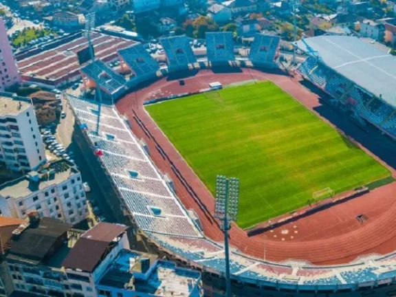 Stadiumi Loro Boriçi stadium