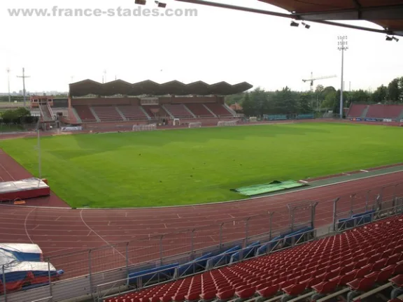 Stade Dominique Duvauchelle stadium